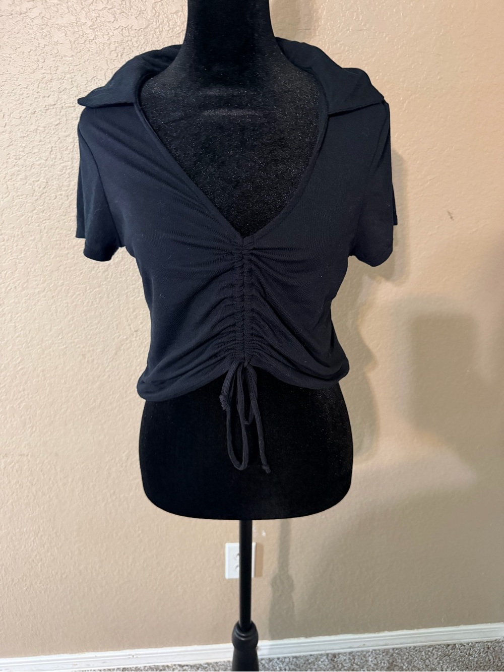 Black Ruched Drawstring V-Neck Crop Top